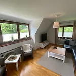 Апартаменты Mit Balkon Und Eingezaeunten Garten *