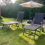 Апартаменты Mit Balkon Und Eingezaeunten Garten Аурих