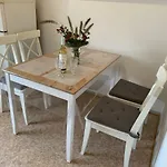 Апартаменты Mit Balkon Und Eingezaeunten Garten *
