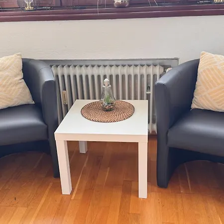 Daire Mit Balkon Und Eingezaeunten Garten